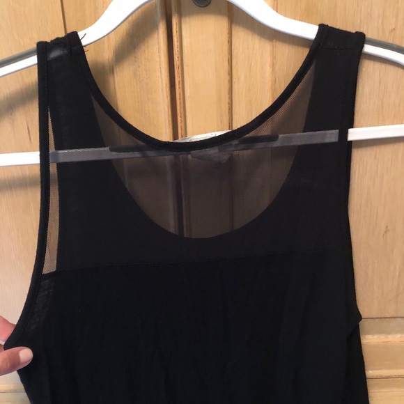 Flowy Black Tank - Picture 4 of 5